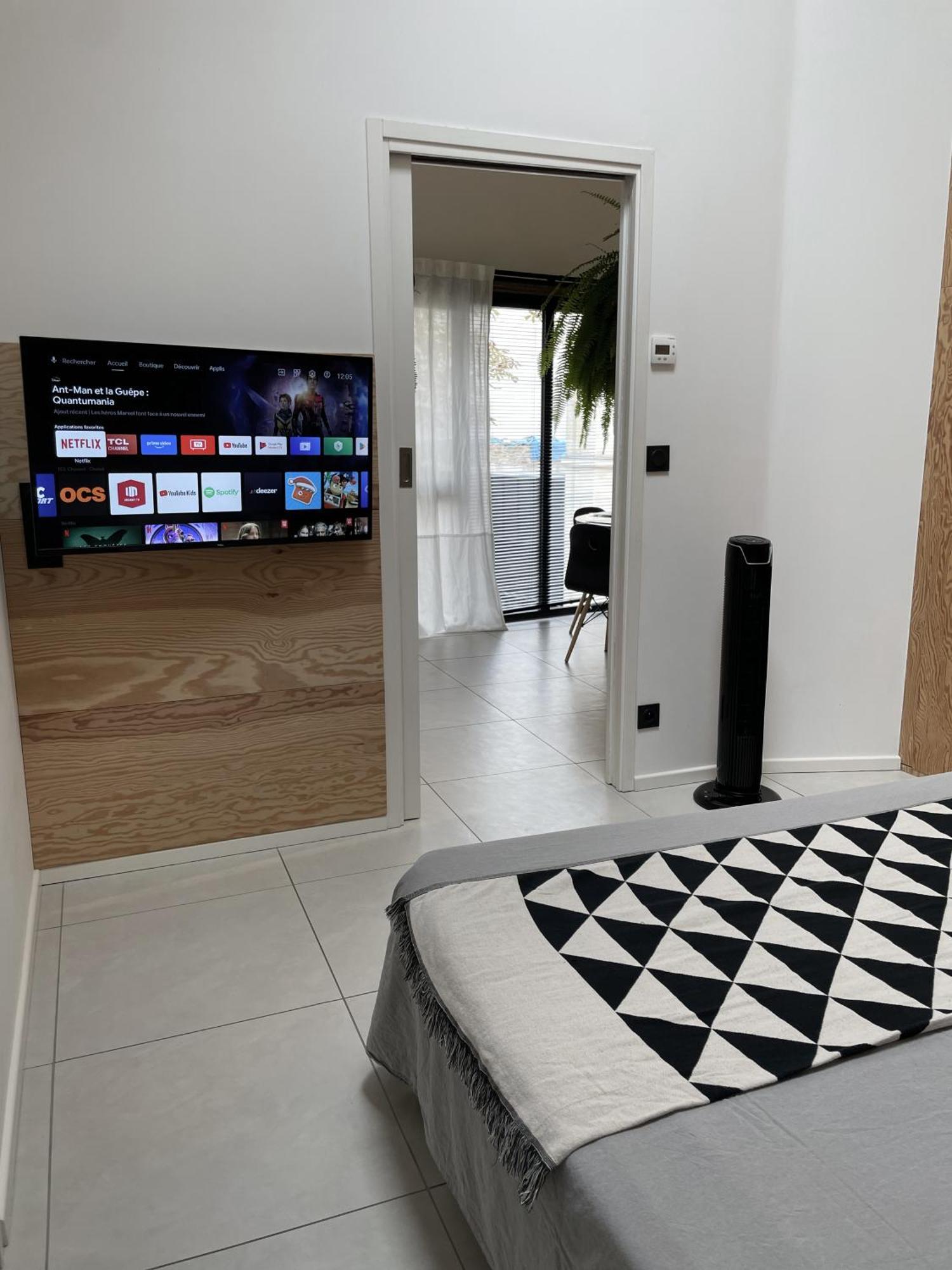 Plaisance Bouguenais - Appartement Nantes - Parking Gratuit Esterno foto